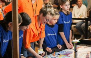 Regionalwettbewerb in Chur – Eintauchen in die Welt der First Lego League